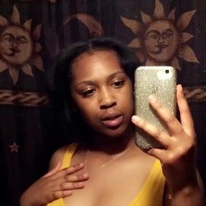 Meet your Posher, Cara